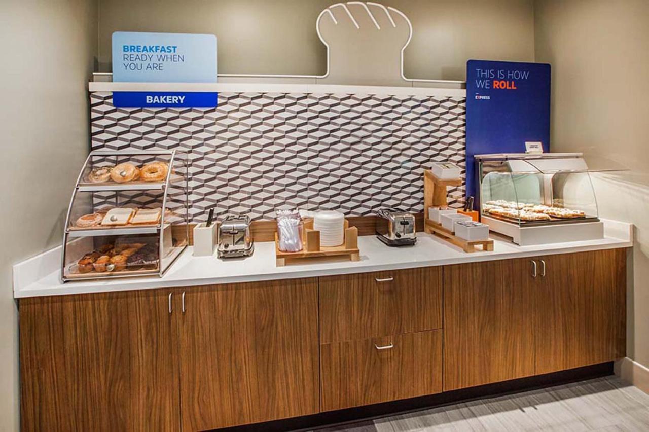 Holiday Inn Express - New Albany Luaran gambar
